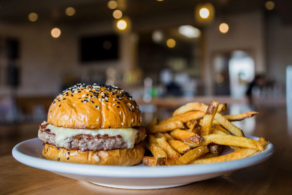 THE CUT Modern American Eatery & Bar business photo
