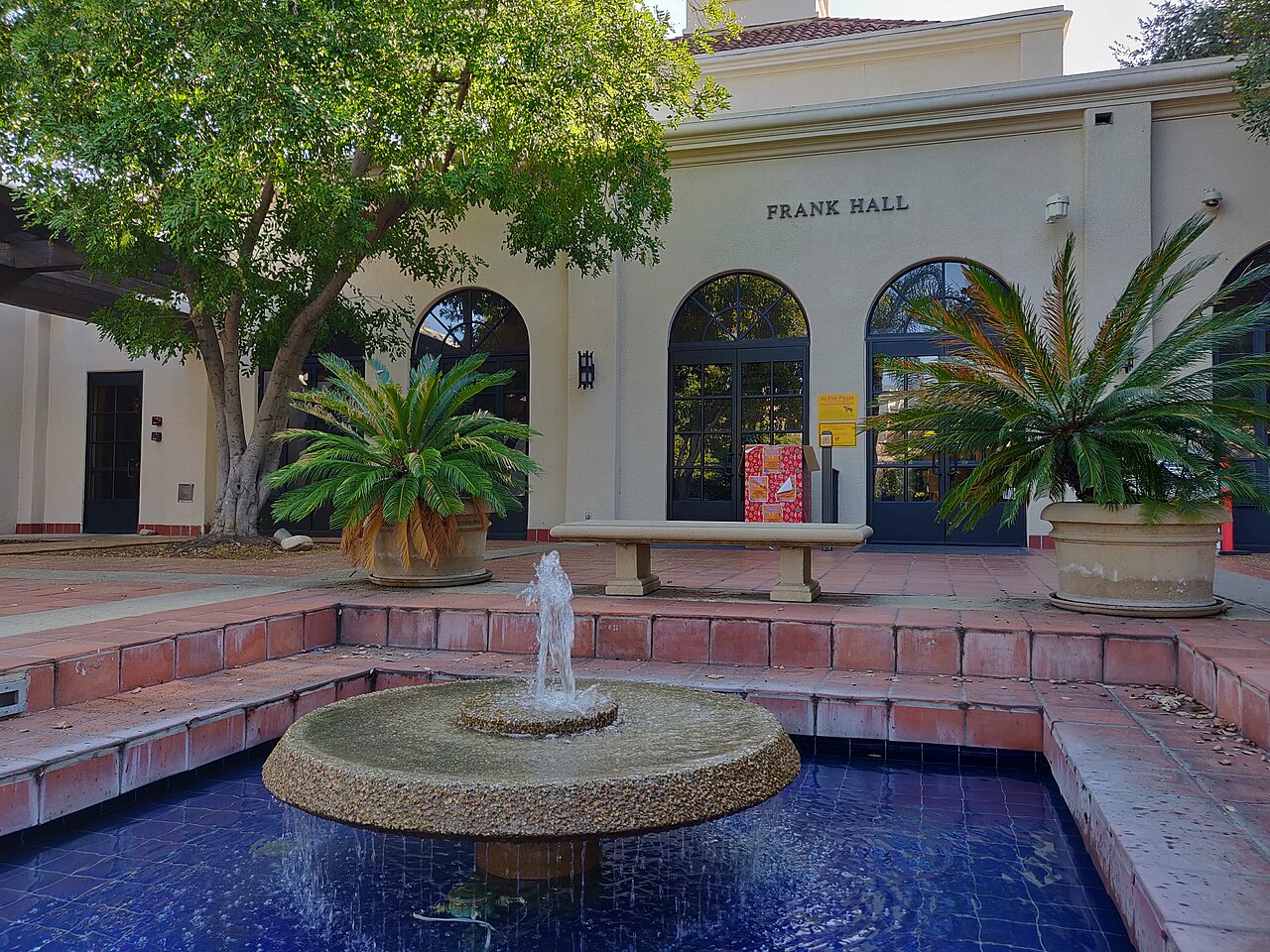 Frank Dining Hall entrance fountain, Pomona College