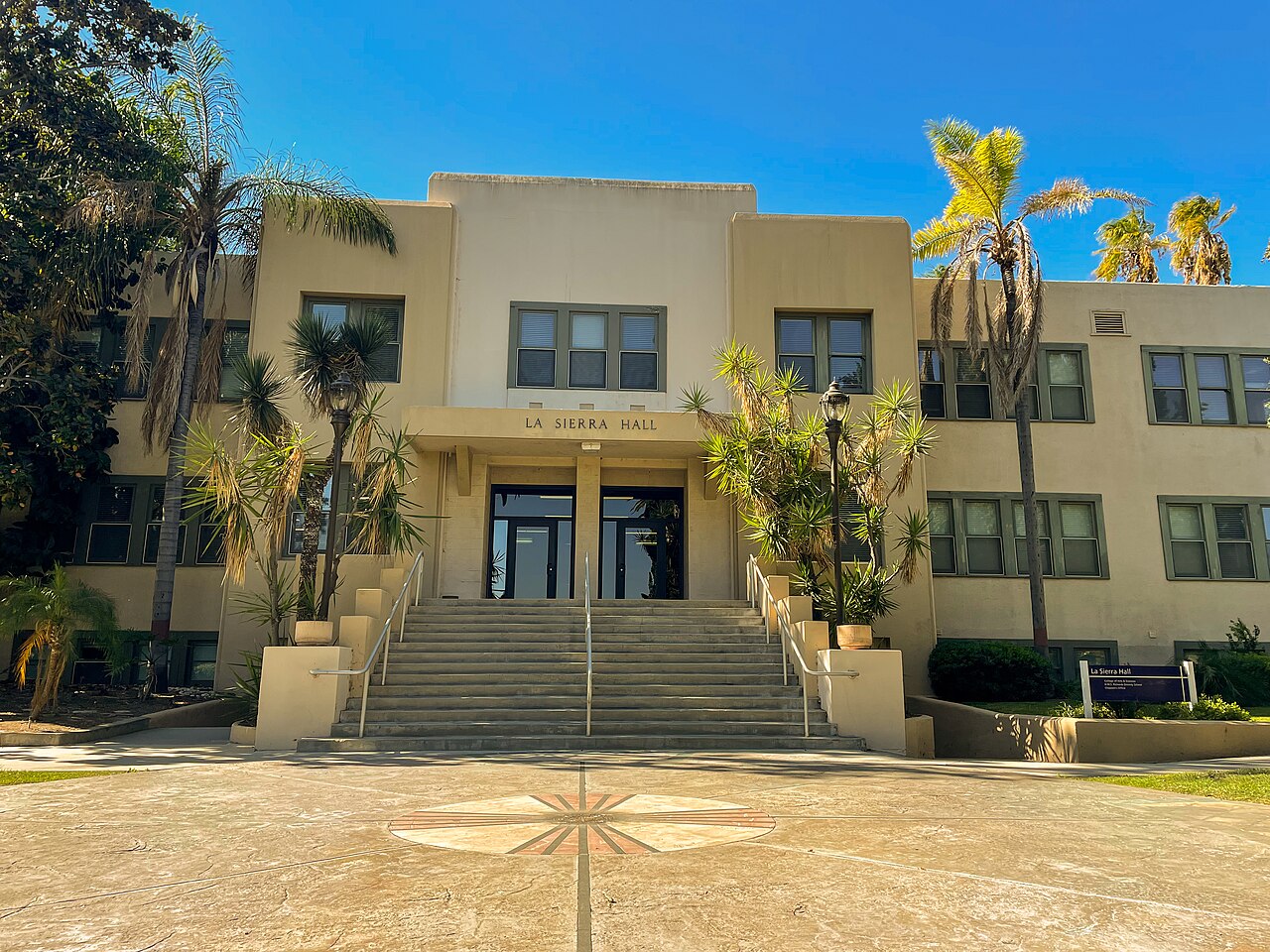 La Sierra University La Sierra Hall 2023