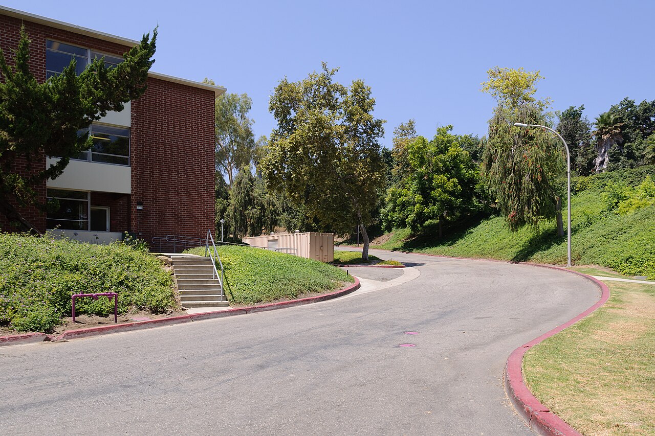 Encinitas Hall Pomona, California State Polytechnic University-Pomona