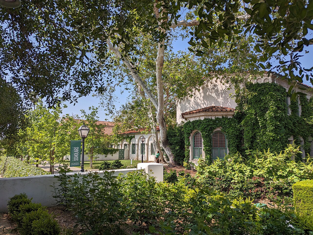 Scripps College, looking toward Balch Hall from the Amy Marcus Newhall Rose Garden