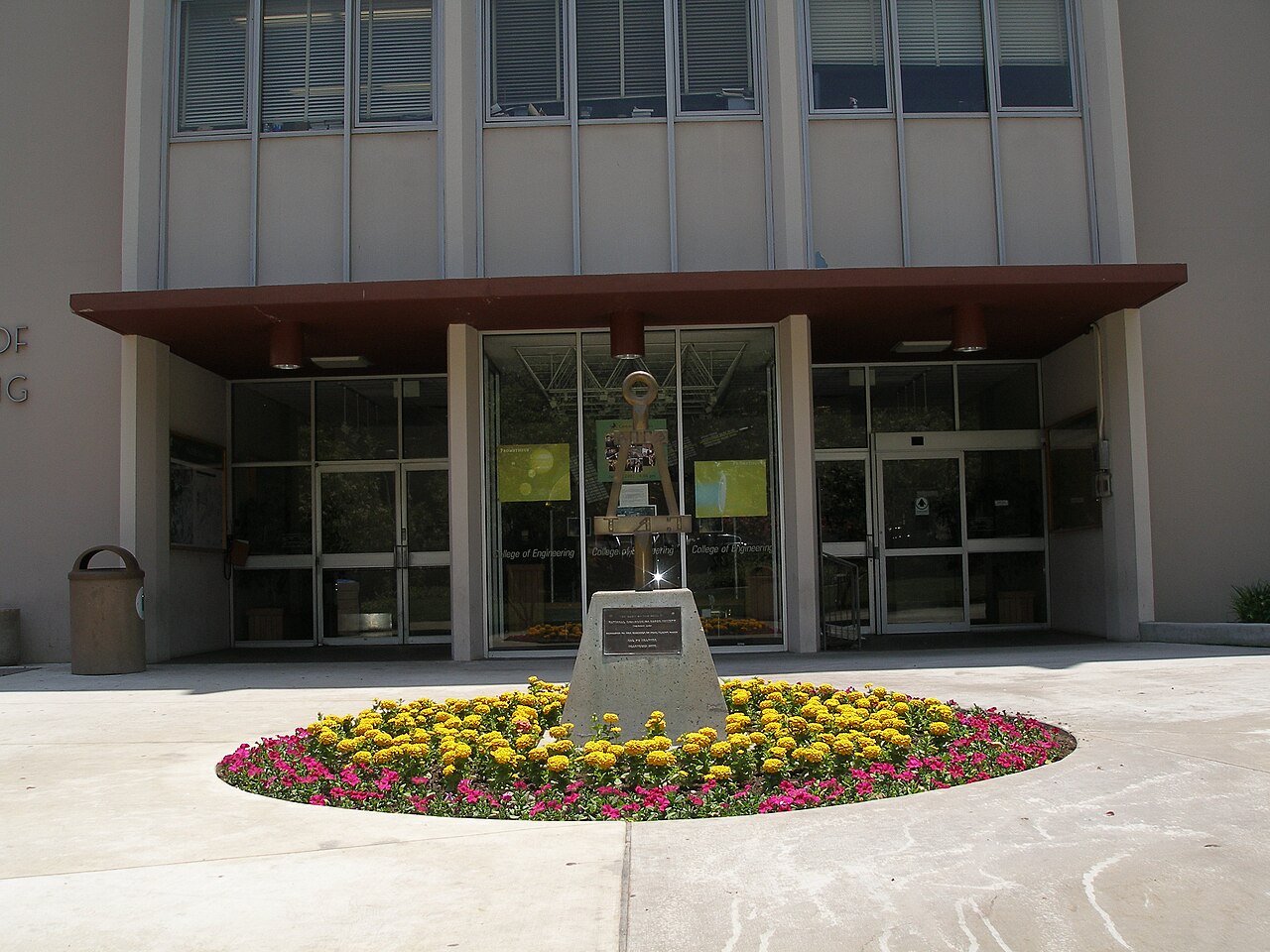 Image CalPoly Building9, California State Polytechnic University-Pomona
