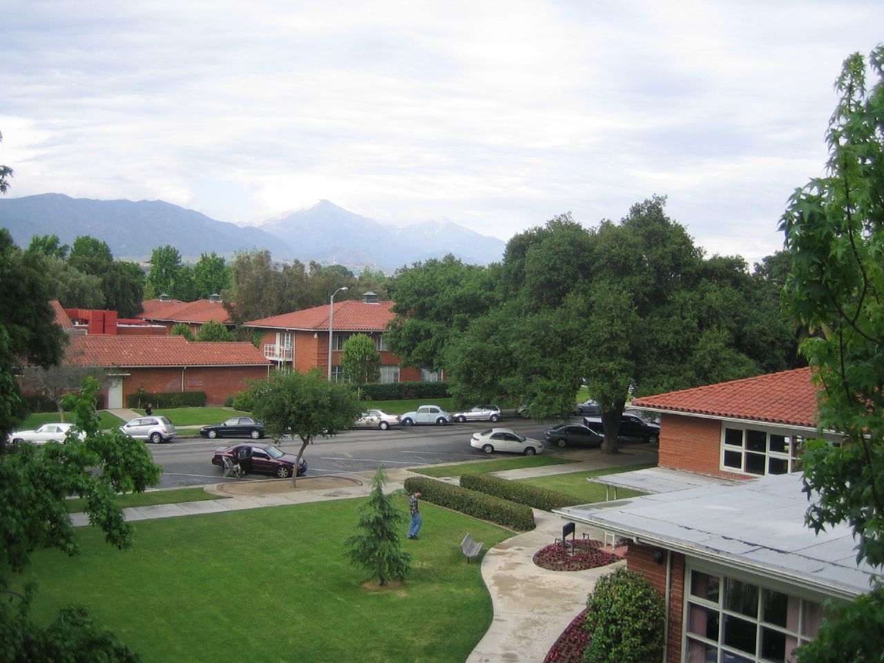 Third St, University of La Verne